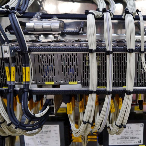 Strips, UV-bestandig, Sort, 200 x 7,6 mm, 100 stk.